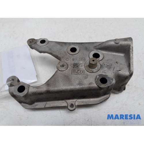 Peugeot - 307 - Engine mount