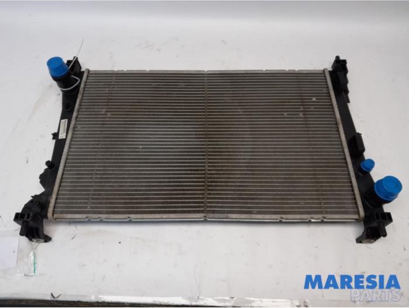 Renault - Clio - Radiator
