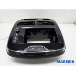 Renault - Clio - Radio omlijsting