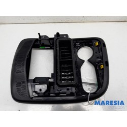 Renault - Clio - Radio omlijsting