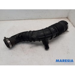 Renault - Clio - Air intake hose