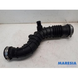 Renault - Clio - Air intake hose