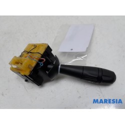 Renault - Clio - Wiper switch