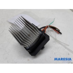 Renault - Clio - Heater resistor