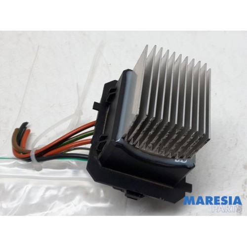 Renault - Clio - Heater resistor