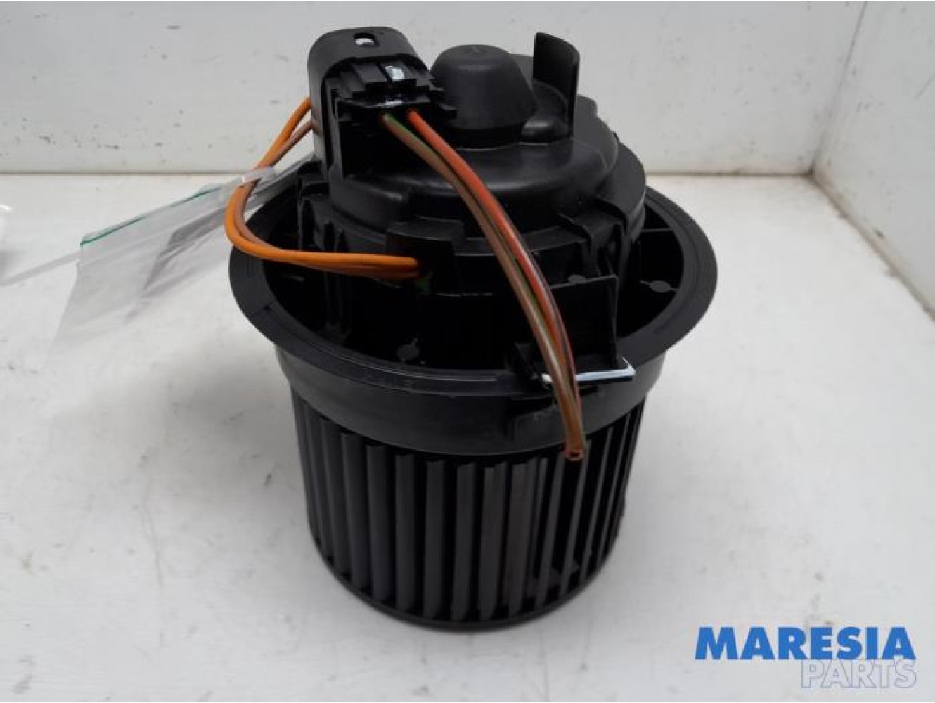 Renault - Clio - Heating and ventilation fan motor