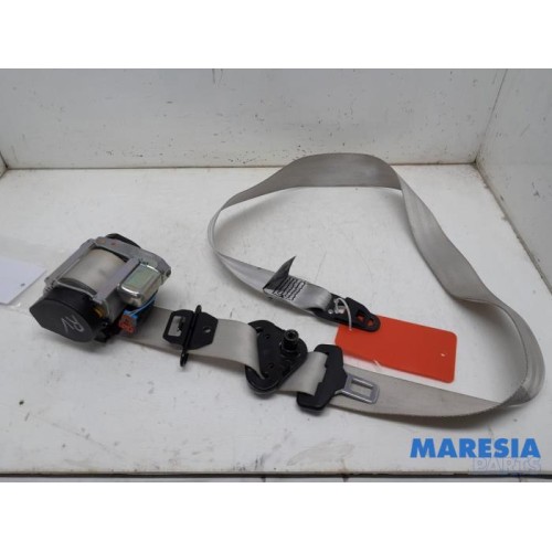 Renault - Clio - Front seatbelt, right