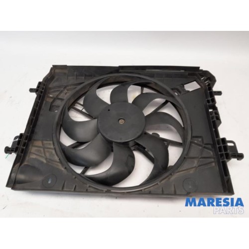 Renault - Clio - Fan motor