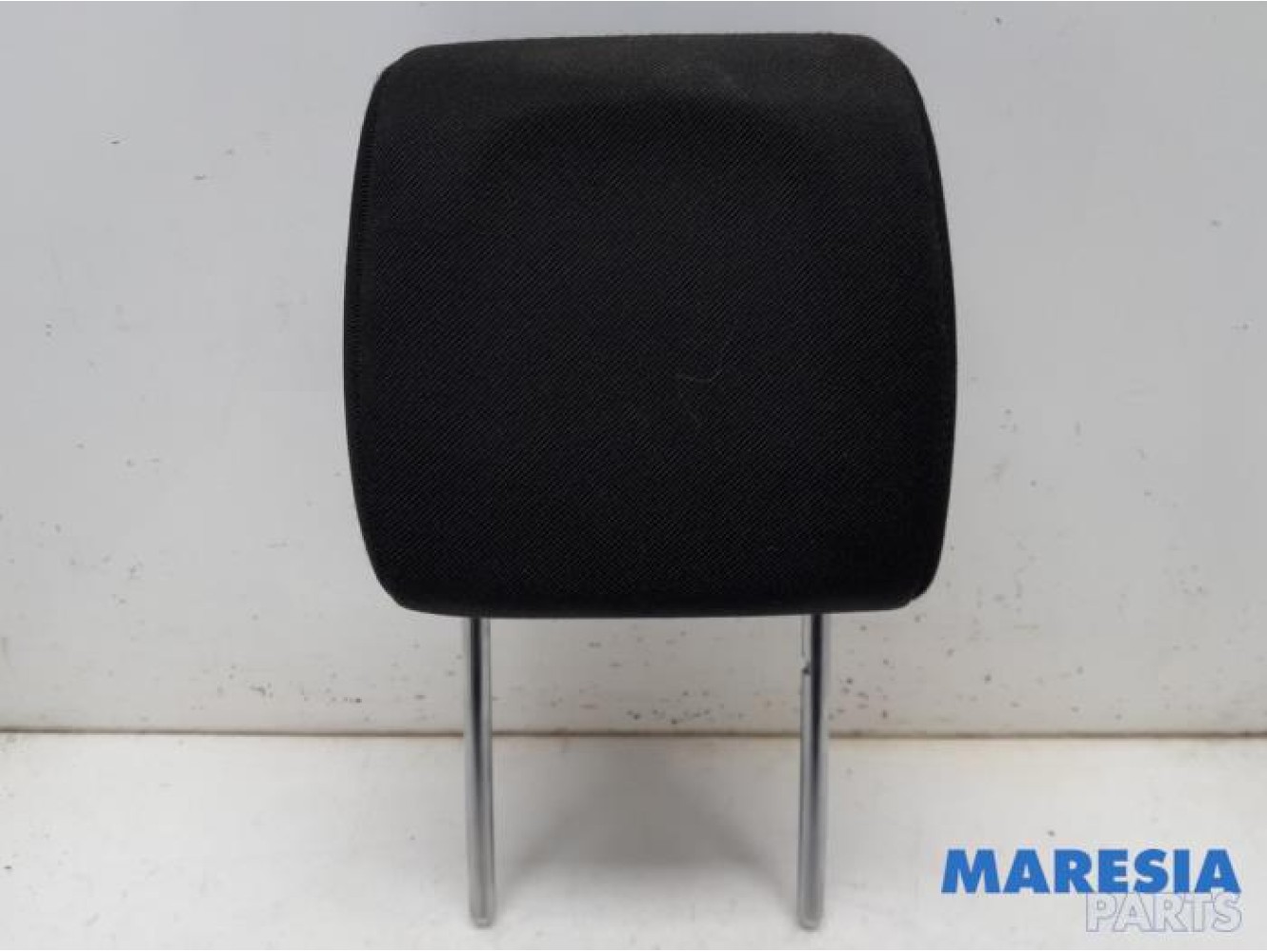 Peugeot - 5008 - Headrest