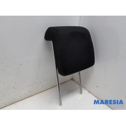 Peugeot - 5008 - Headrest