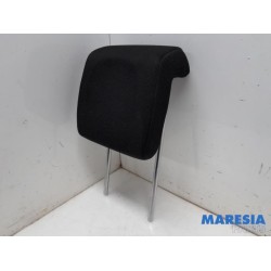 Peugeot - 5008 - Headrest