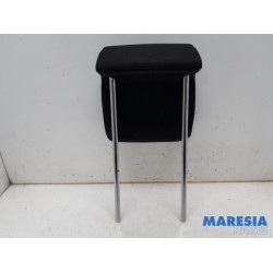 Peugeot - 5008 - Headrest
