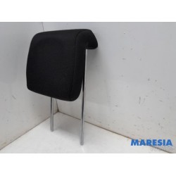 Peugeot - 5008 - Headrest