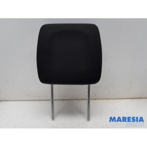 Peugeot - 5008 - Headrest