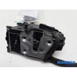 Renault - Clio - Rear door mechanism 4-door, right
