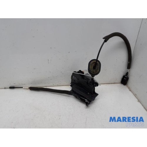 Renault - Clio - Rear door mechanism 4-door, right
