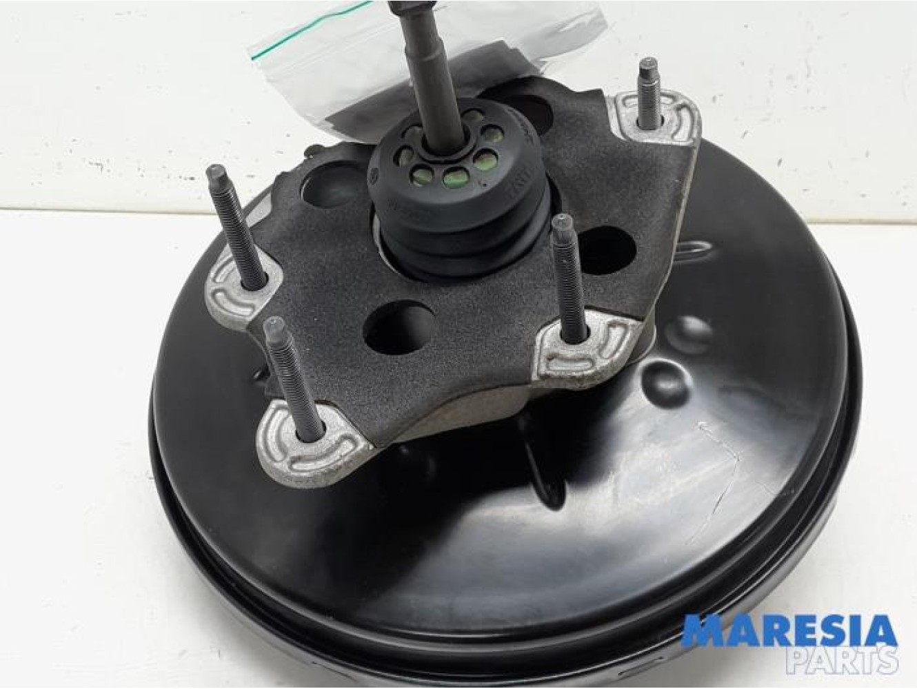 Renault - Clio - Brake servo