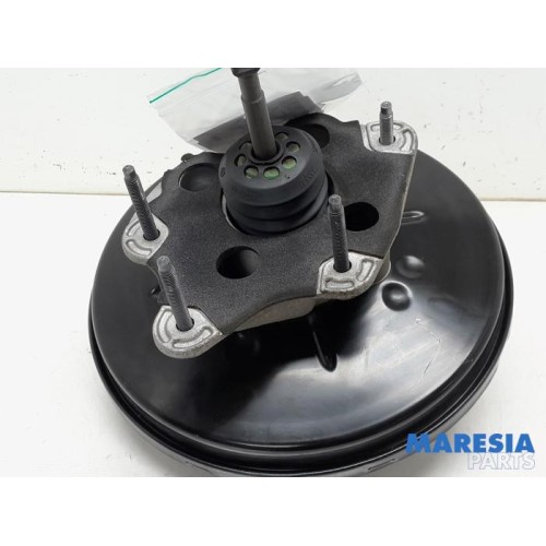 Renault - Clio - Brake servo