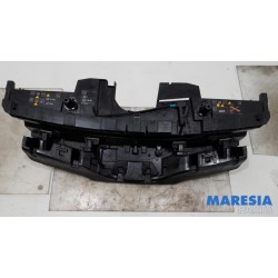 Renault - Kangoo - Panneau avant