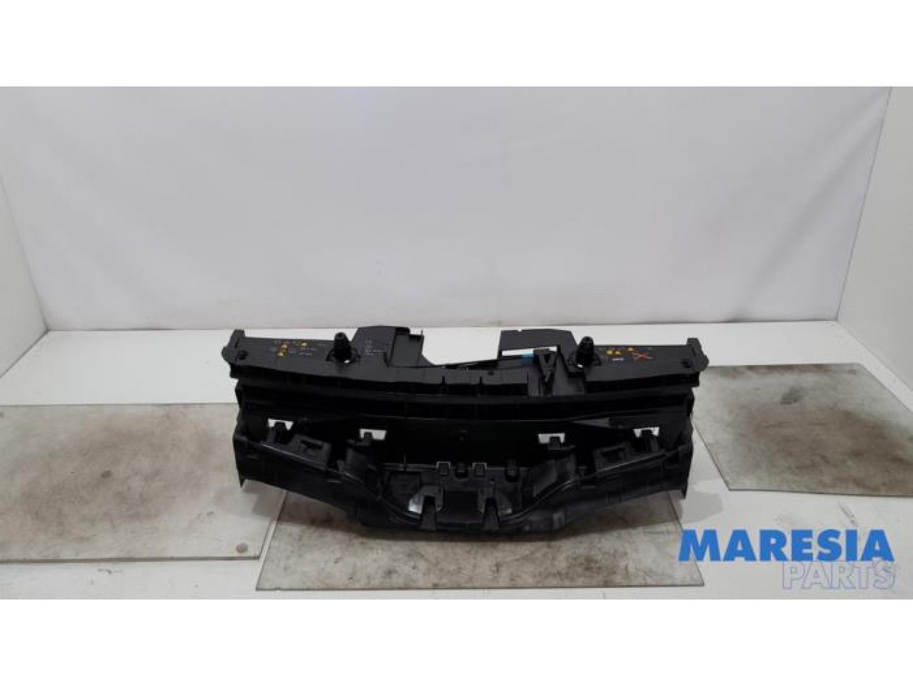 Renault - Kangoo - Panneau avant