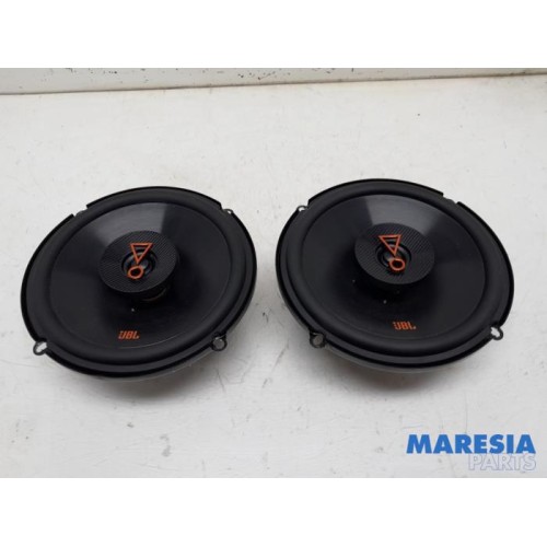 Renault - Clio - Speaker