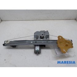 Renault - Clio - Rear door window mechanism 4-door, right