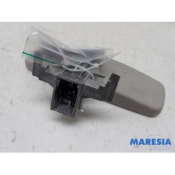 Renault - Clio - Rear view mirror