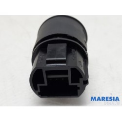 Renault - Clio - Start/stop switch