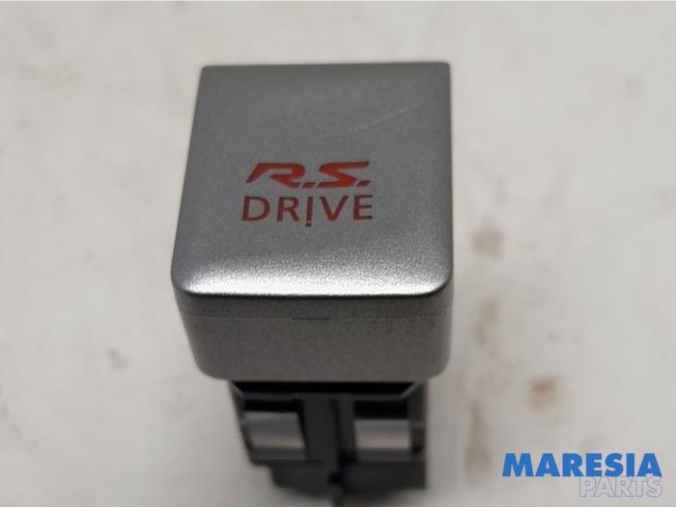 Renault - Clio - Switch