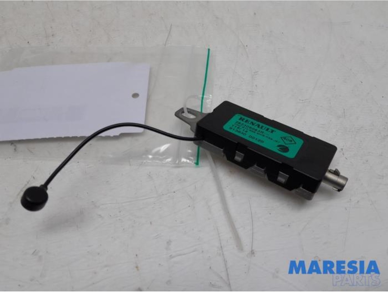 Renault - Clio - Antenna Amplifier
