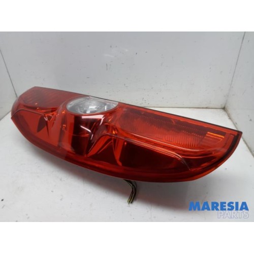 Fiat - Doblo - Taillight, right
