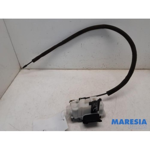 Fiat - Doblo - Sliding door lock mechanism, right