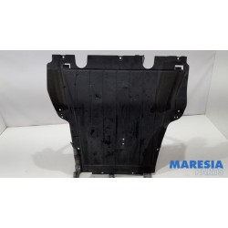 Renault - Clio - Engine protection panel