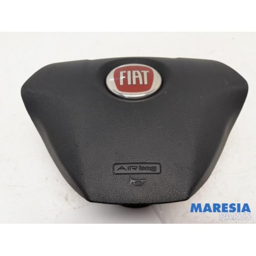 Fiat - Doblo - Left airbag (steering wheel)