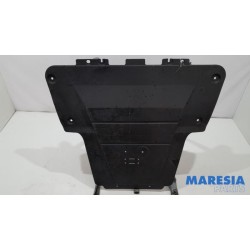 Renault - Kangoo - Engine protection panel