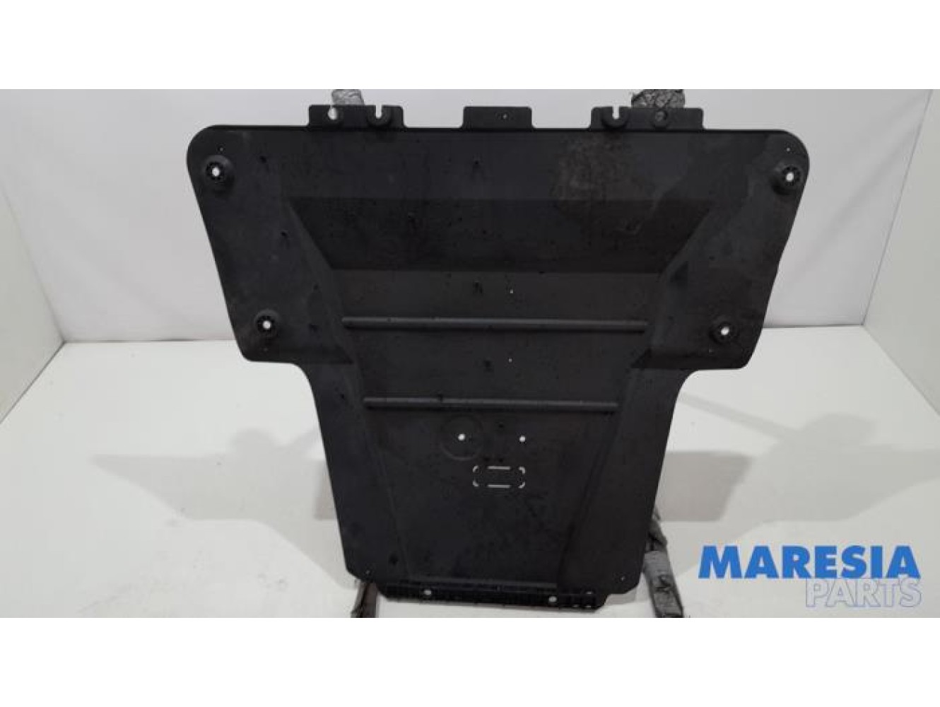 Renault - Kangoo - Engine protection panel