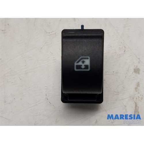 Fiat - Doblo - Electric window switch