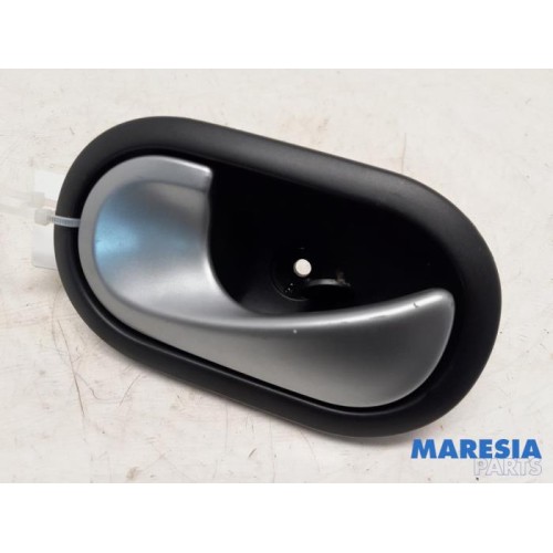 Renault - Grand Scenic - Door handle 4-door, front left