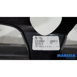 Peugeot - 5008 - Sliding headliner mechanism