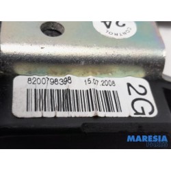 Renault - Grand Scenic - Sicherheitsgurt links hinten