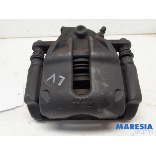 Renault - Clio - Front brake calliper, left