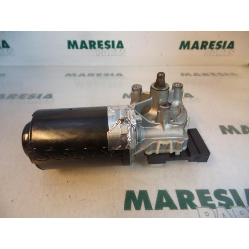 Fiat - Doblo - Front wiper motor