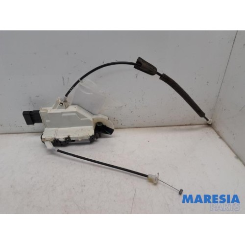 Peugeot - 5008 - Door lock mechanism 4-door, front left