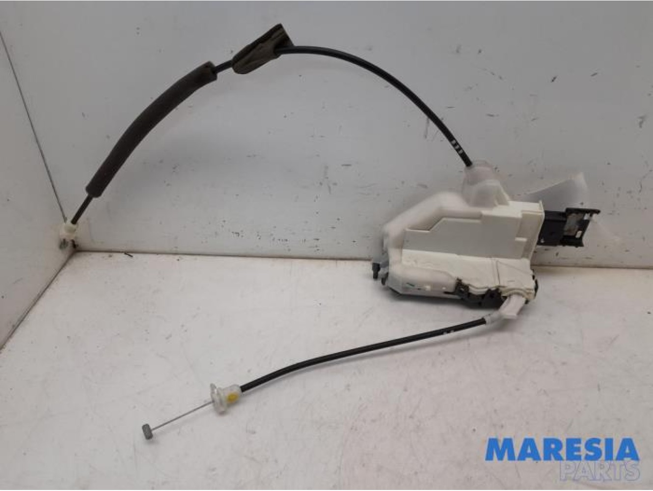 Peugeot - 5008 - Front door lock mechanism 4-door, right