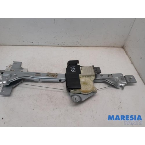 Peugeot - 5008 - Rear door window mechanism 4-door, right