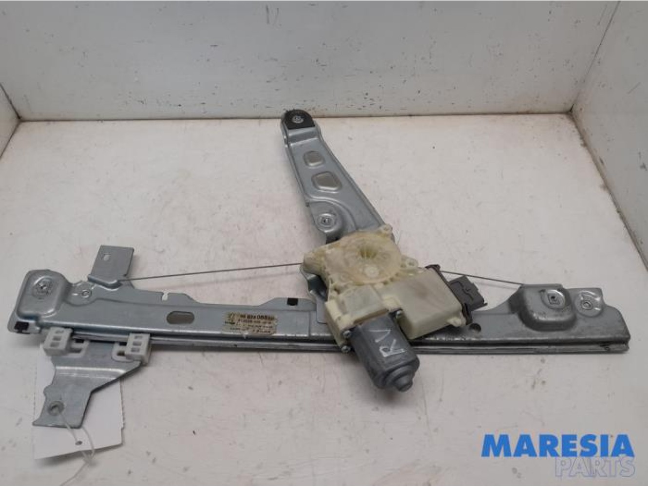 Peugeot - 5008 - Window mechanism 4-door, front right