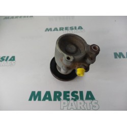 Renault - Megane Scenic - Pompe direction assistée