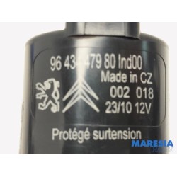 Peugeot - 5008 - Scheibensprüherpumpe vorne