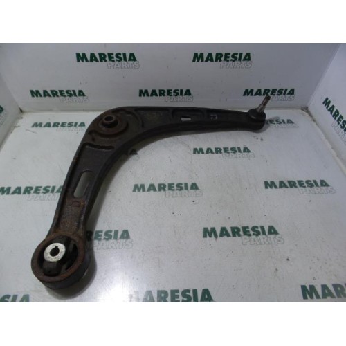Renault - Laguna - Front lower wishbone, right