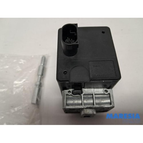 Renault - Megane - Electronic ignition key